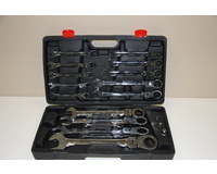 17 Piece Glory Flexible Ratchet Spanner Sets 8-32mm With 3 Square Drives 1/4", 3/8" & 1/2"